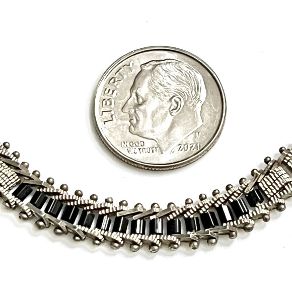 Signed, Taxco Vintage Onyx Sterling Silver Bracelet - Picture 5 of 7